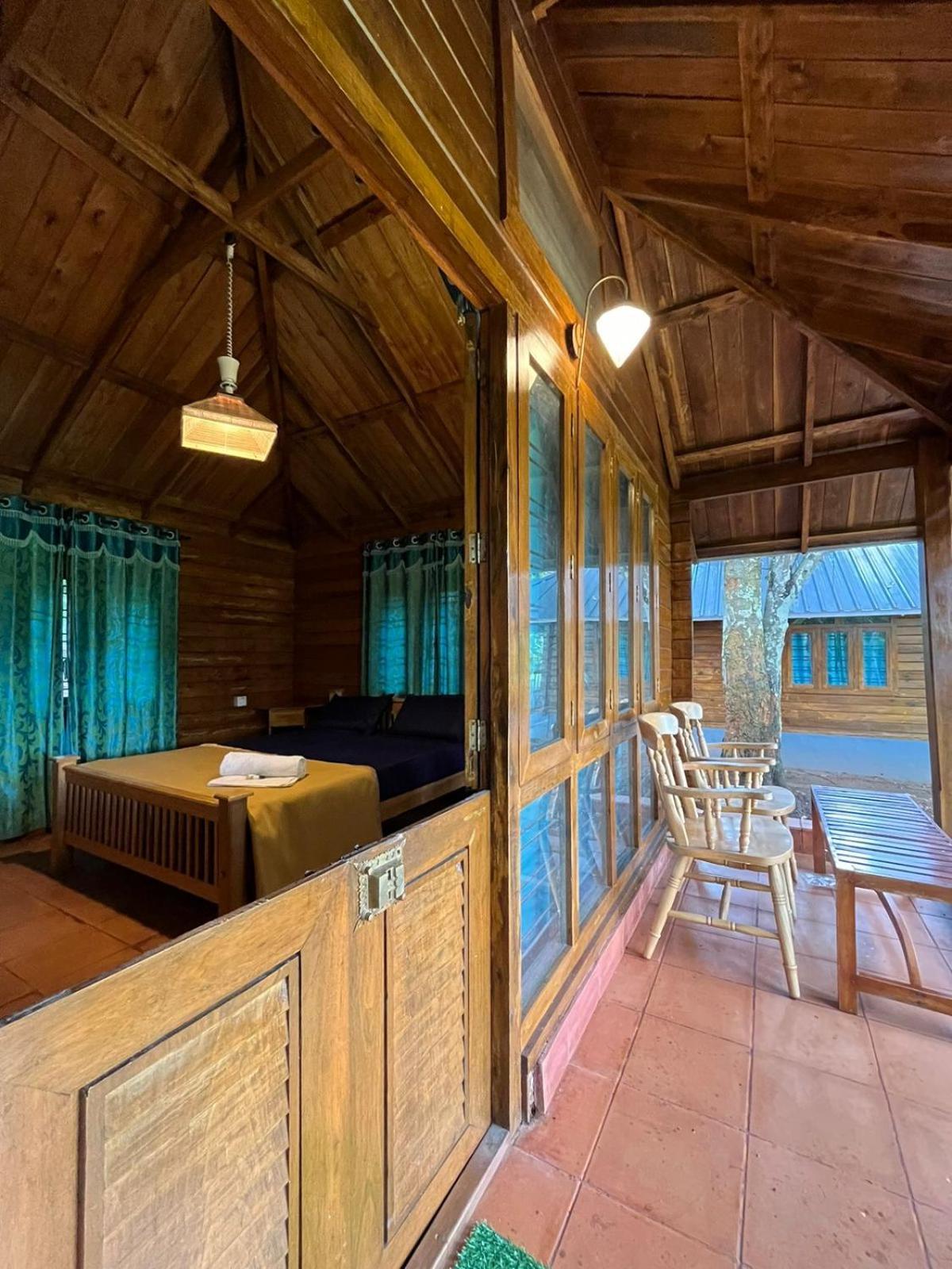Royal Wooden Villa مانانثافادي المظهر الخارجي الصورة