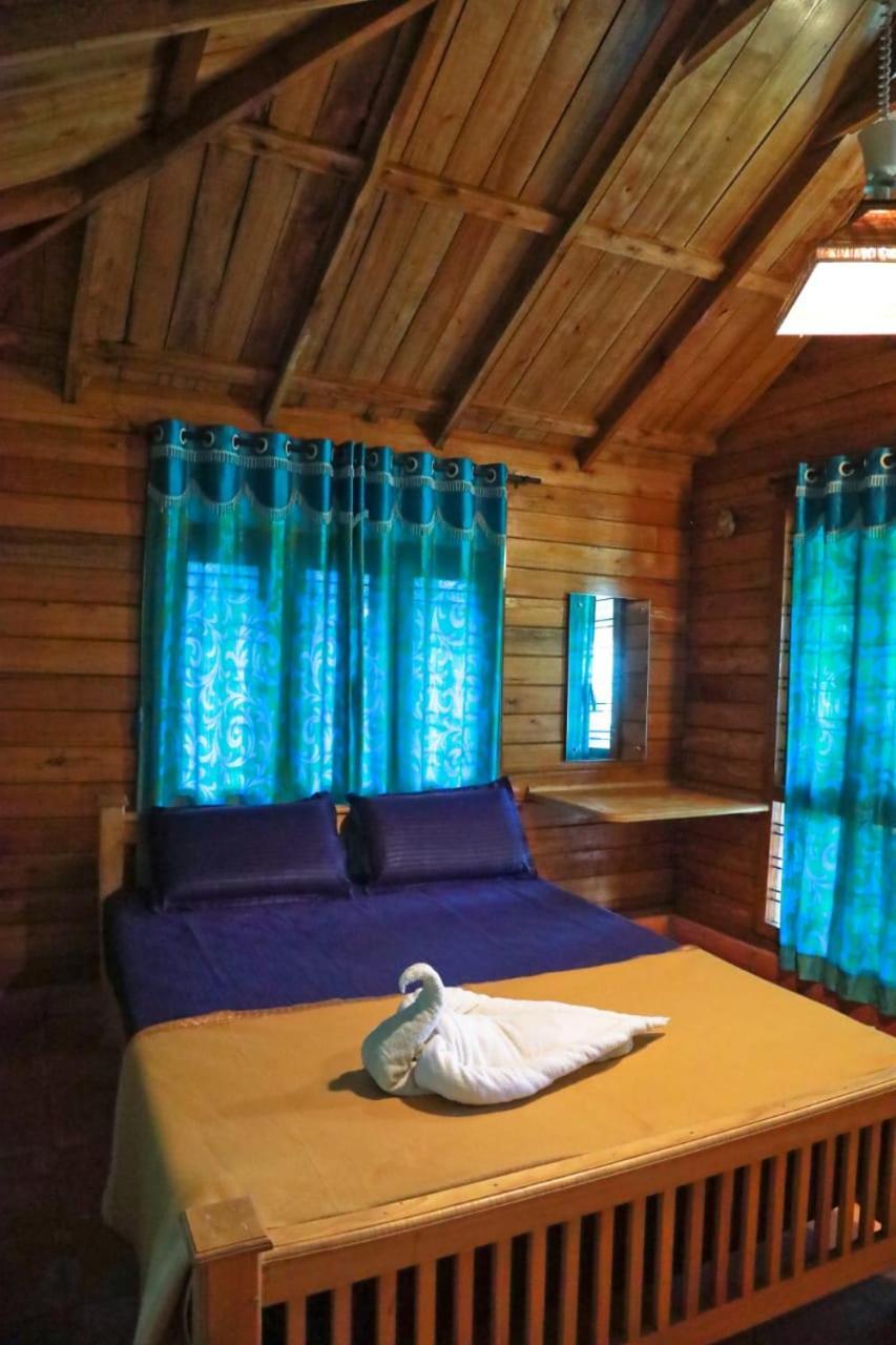 Royal Wooden Villa مانانثافادي المظهر الخارجي الصورة
